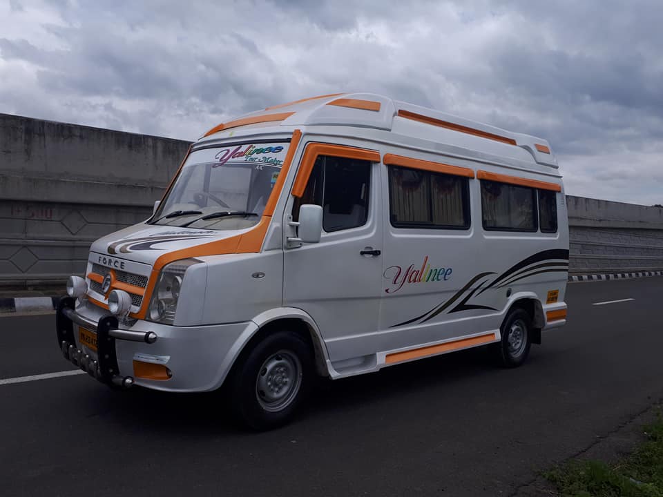 tempo traveller in noida